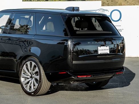 New 2026 Land Rover Range Rover Autobiography image 10