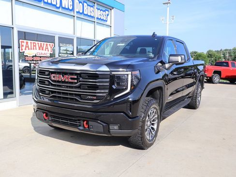 Used 2023 GMC Sierra 1500 AT4 w/ AT4 Premium Package AWD/4WD image 6