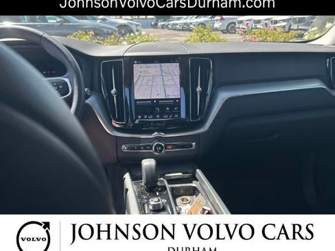 Used 2023 Volvo XC60 B5 Core w/ Climate Package AWD/4WD image 8