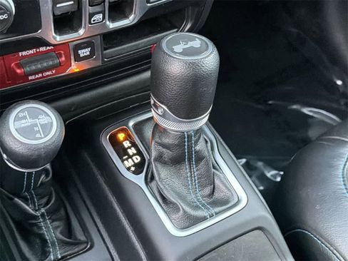 Used 2023 Jeep Wrangler Unlimited Rubicon 4xe image 17