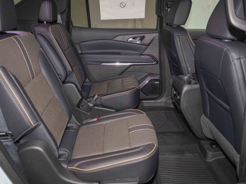 New 2026 Chevrolet Traverse High Country image 13