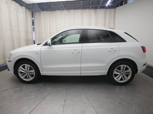 Used 2018 Audi Q3 2.0T Premium Plus w/ Premium Plus Package AWD/4WD image 25