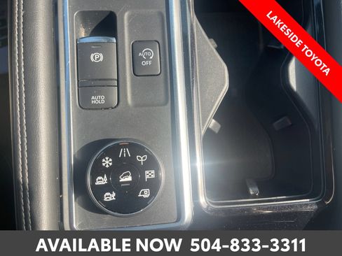 Used 2023 Nissan Pathfinder Platinum w/ Cargo Package AWD/4WD image 33