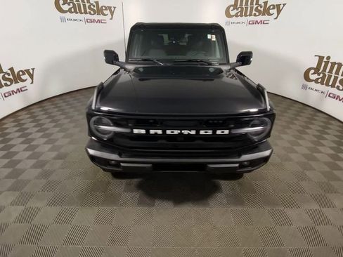 Used 2024 Ford Bronco Outer Banks AWD/4WD image 3