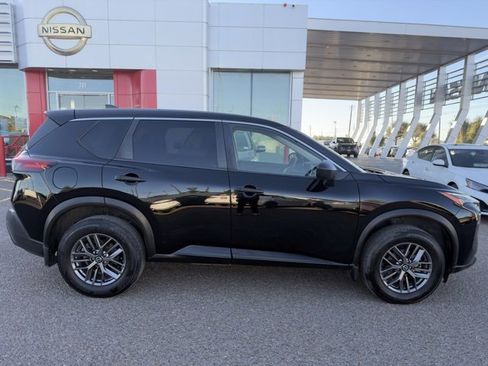 Certified 2021 Nissan Rogue S image 8