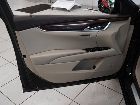 Used 2013 Cadillac XTS Premium AWD/4WD image 6
