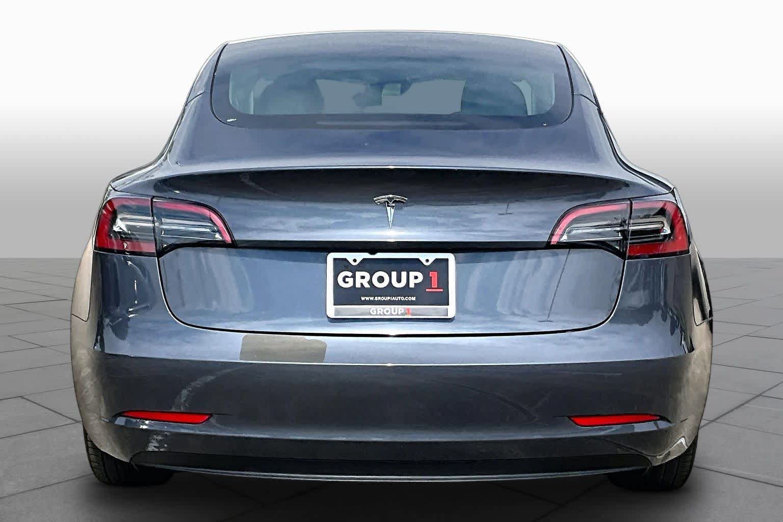 Used 2023 Tesla Model 3 Standard Range RWD image 4