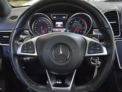 Used 2018 Mercedes-Benz GLE 43 AMG 4MATIC w/ Premium 3 Package image 15