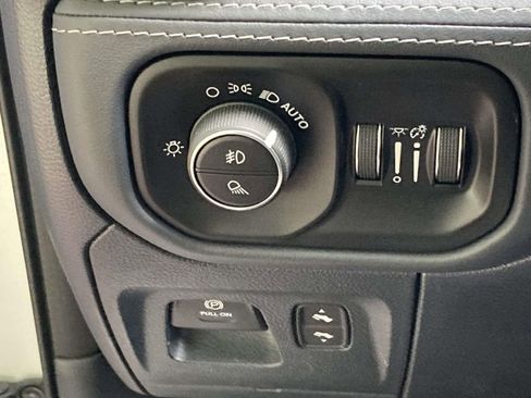 Used 2022 RAM 1500 Limited RWD image 18