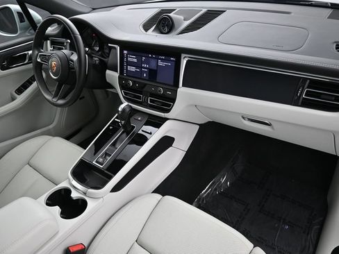 Certified 2024 Porsche Macan GTS AWD/4WD image 33