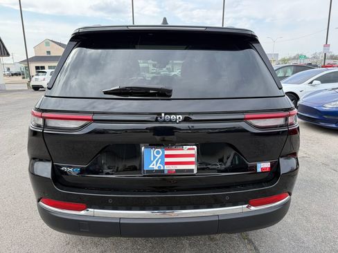 Used 2022 Jeep Grand Cherokee Limited 4xe image 23