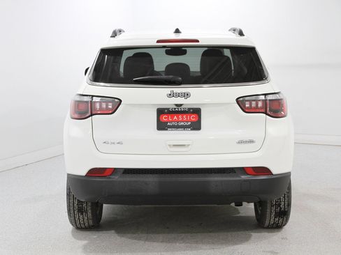 Used 2018 Jeep Compass Latitude w/ Popular Equipment Group image 20