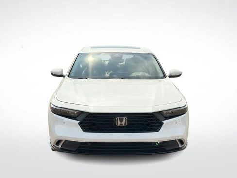 Used 2023 Honda Accord Touring image 3