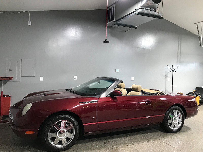 Used 2004 Ford Thunderbird RWD image 19