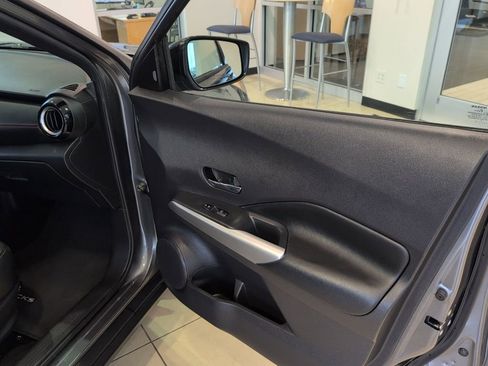 Used 2020 Nissan Kicks SR w/ SR Premium Package image 36