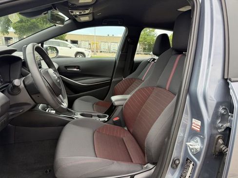 Used 2025 Toyota Corolla SE FWD image 24