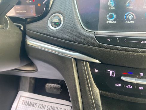 Used 2017 Cadillac XT5 Luxury image 22