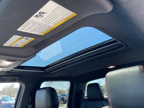 Used 2023 Nissan Frontier PRO-4X w/ Pro-4X Premium Package image 24