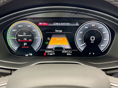 Used 2023 Audi Q5 e Premium Plus w/ Premium Plus Package AWD/4WD image 32