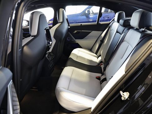 New 2026 BMW M5 Base w/ Executive Package image 26