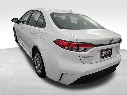 Used 2025 Toyota Corolla LE image 7