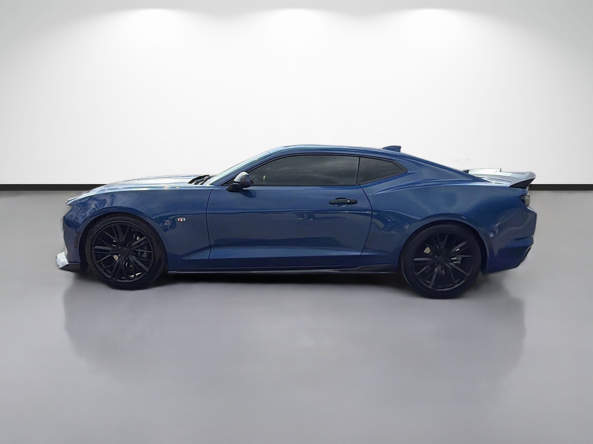 Used 2019 Chevrolet Camaro LT w/ RS Package RWD image 6