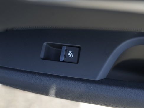 Used 2022 Audi e-tron GT Premium Plus image 40