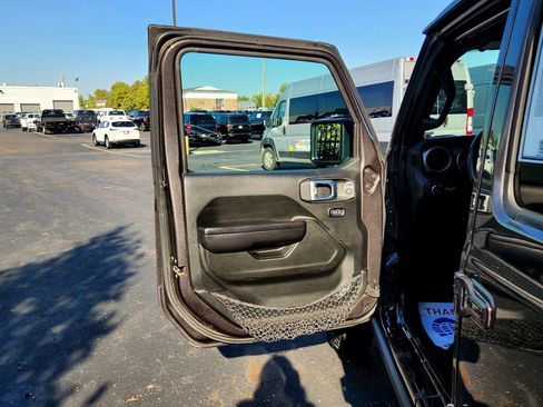 Used 2021 Jeep Wrangler Unlimited Sport image 11