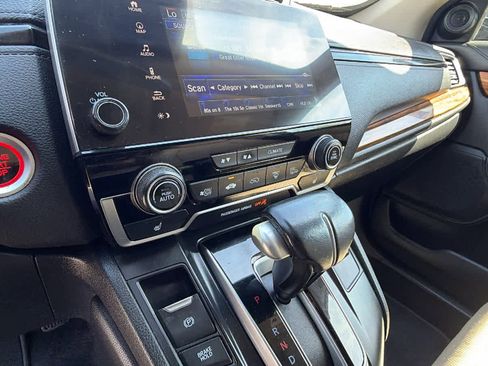 Used 2018 Honda CR-V Touring image 14