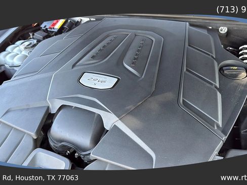 Used 2019 Porsche Cayenne S image 54