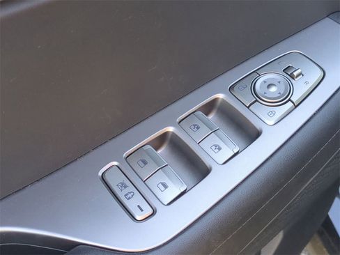 Certified 2025 Hyundai Palisade SEL image 11