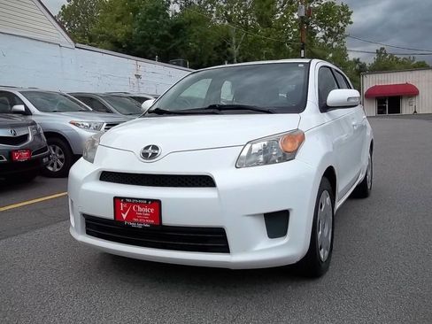 Used 2013 Scion xD FWD image 1