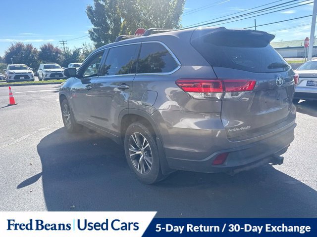 Used 2017 Toyota Highlander LE AWD/4WD image 19