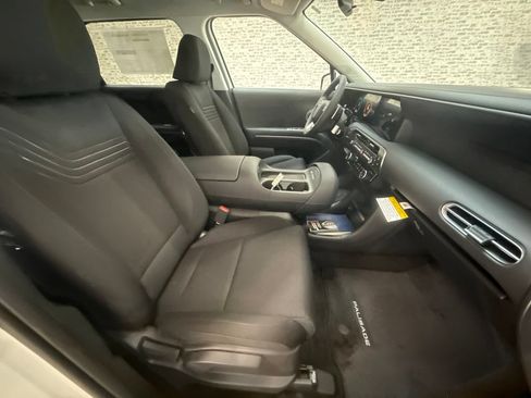 New 2027 Hyundai Palisade SE FWD image 12