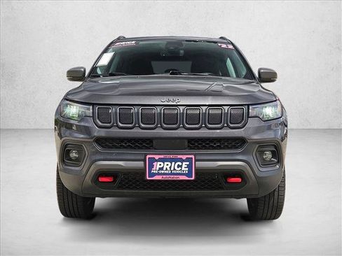 Used 2022 Jeep Compass Trailhawk AWD/4WD image 2