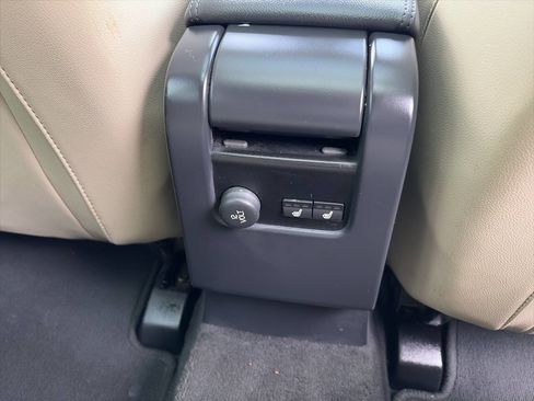 Used 2016 Volvo XC60 T5 Premier image 23