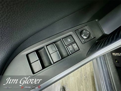 Used 2019 Toyota RAV4 XSE image 21