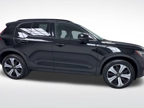 Used 2023 Volvo XC40 Recharge Plus AWD/4WD image 9