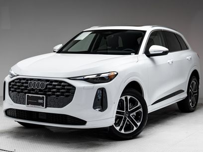 Certified 2025 Audi Q5 Premium w/ Convenience Package