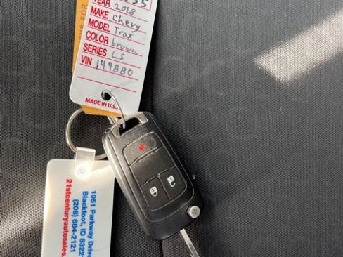 Used 2018 Chevrolet Trax LS image 50