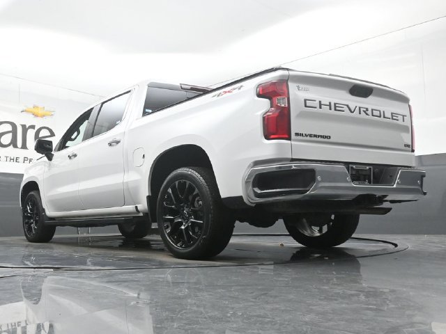 Used 2023 Chevrolet Silverado 1500 LTZ w/ LTZ Convenience Package II AWD/4WD image 5