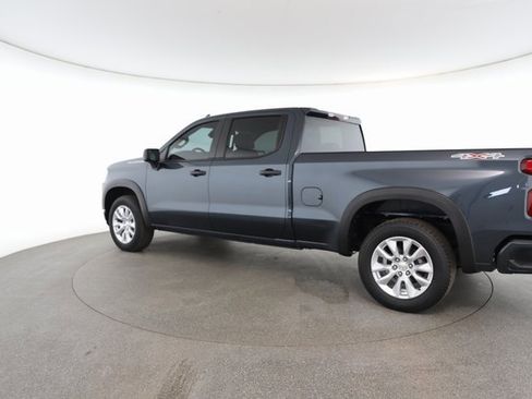 Used 2021 Chevrolet Silverado 1500 Custom w/ Safety Confidence Package image 9