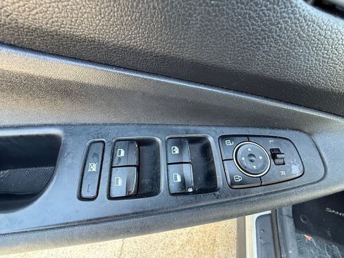 Used 2020 Hyundai Santa Fe SE FWD image 19