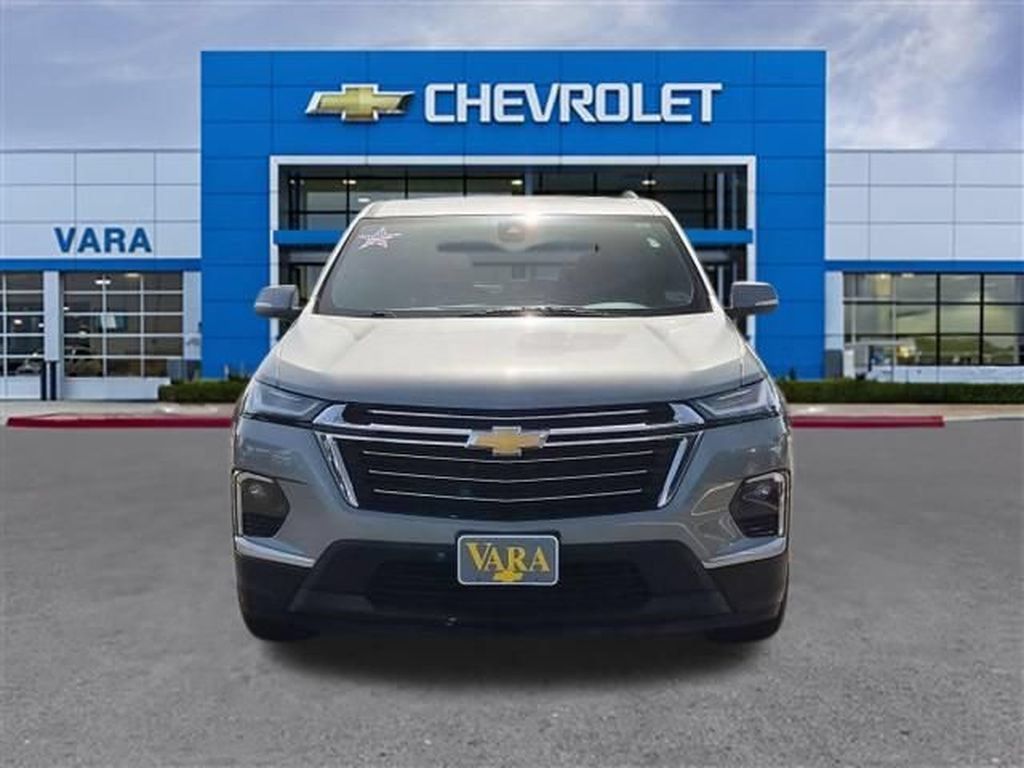 Certified 2023 Chevrolet Traverse LT FWD image 8