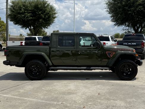 Used 2023 Jeep Gladiator Mojave w/ LED Lighting Group AWD/4WD image 5