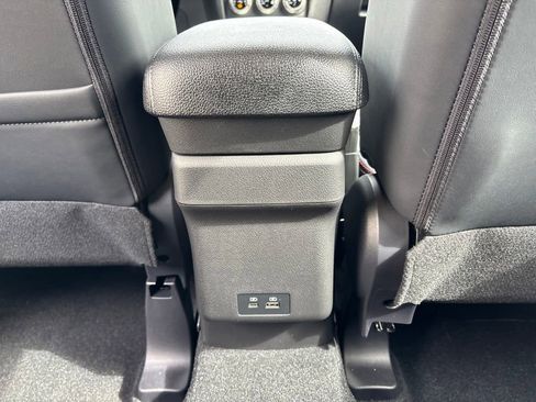Used 2024 Mitsubishi Outlander Sport SE AWD/4WD image 25