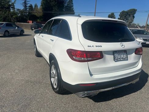 Used 2018 Mercedes-Benz GLC 300 4MATIC image 8