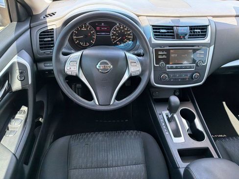 Used 2017 Nissan Altima 2.5 S w/ Power Driver Seat Package FWD image 27
