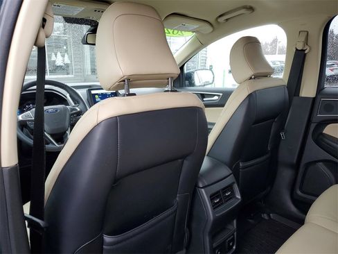 Used 2023 Ford Edge SEL w/ Convenience Package image 26