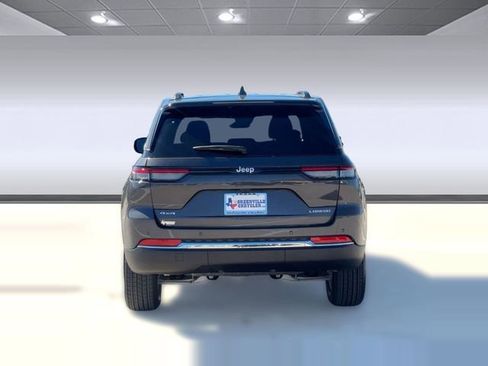 New 2026 Jeep Grand Cherokee Laredo image 10